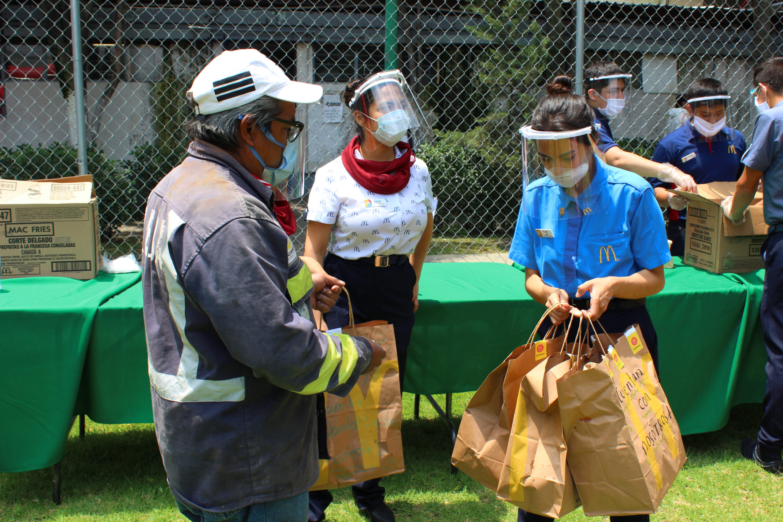 [México] Arcos Dorados reconoce la labor de los “héroes de la pandemia” y beneficia a grupos vulnerables de la Central de Abastos