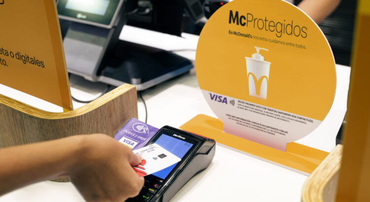 [Argentina] Arcos Dorados y Visa se unen para lanzar Contactless en los más de 200 locales de McDonald’s de todo el país