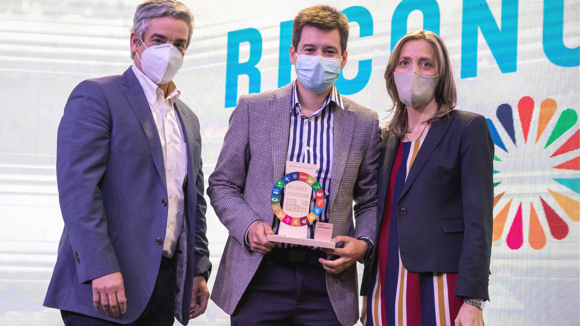 Obtuvimos el reconocimiento de DERES por nuestro compromiso con la diversidad y la inclusión en Uruguay