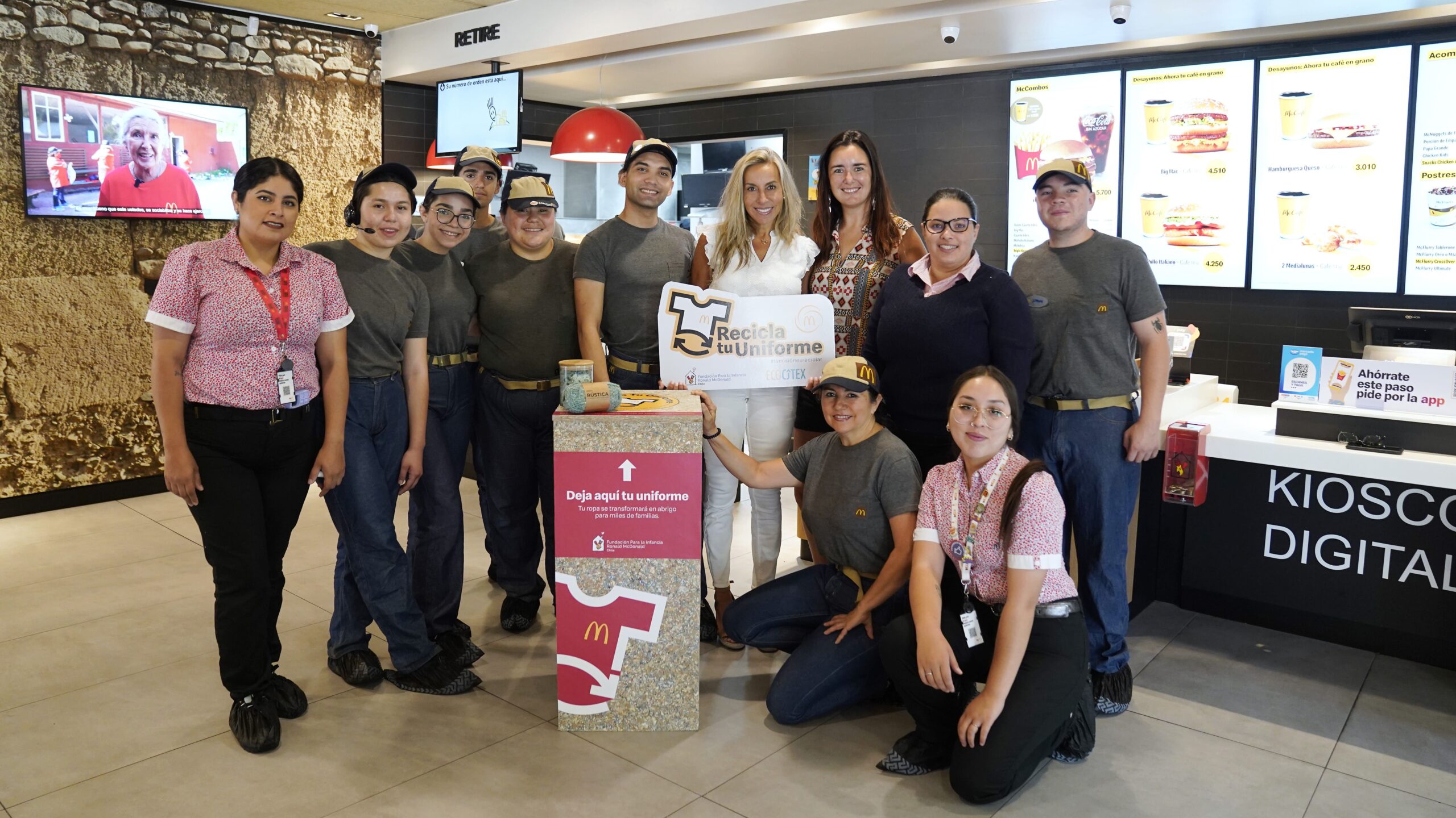[Chile] Programa “Recicla tu Uniforme” de McDonald’s transformará prendas en frazadas que se donarán a las Salas Familiares de hospitales públicos