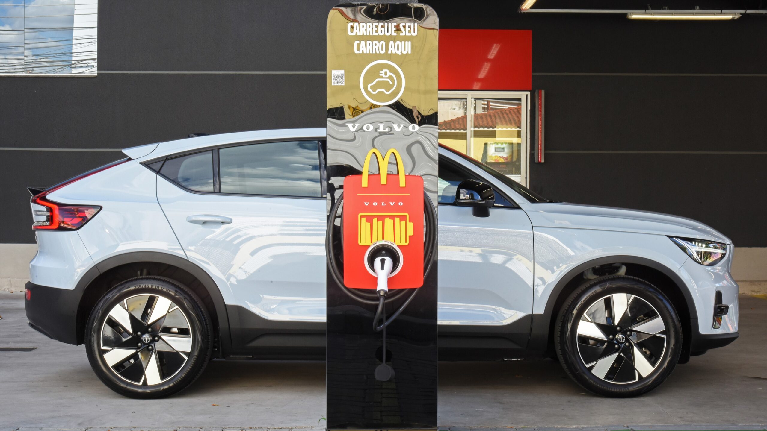 [Brasil] Volvo Car Brasil e McDonald’s disponibilizam carregamento para veículos elétricos em restaurantes