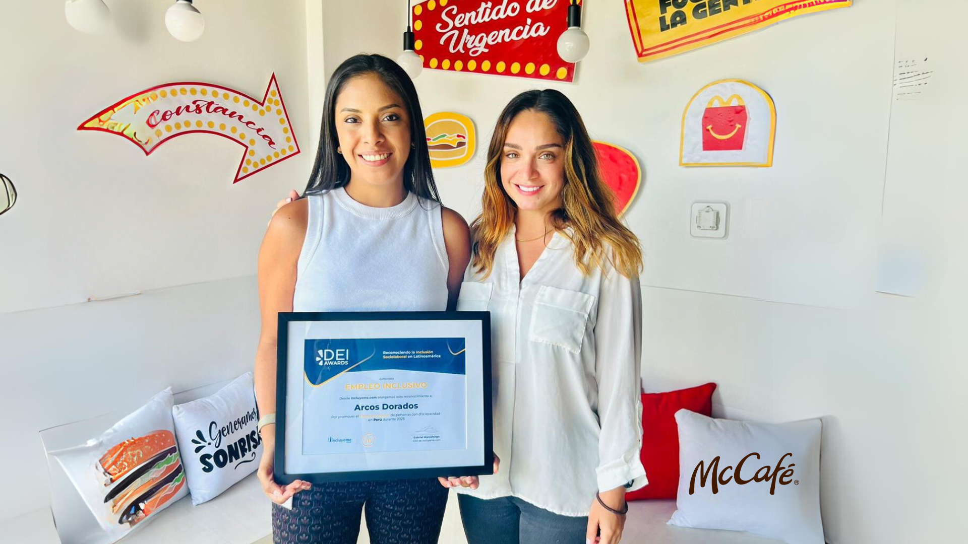 Recibimos el premio a la inclusión de personas con discapacidad en el mercado laboral peruano