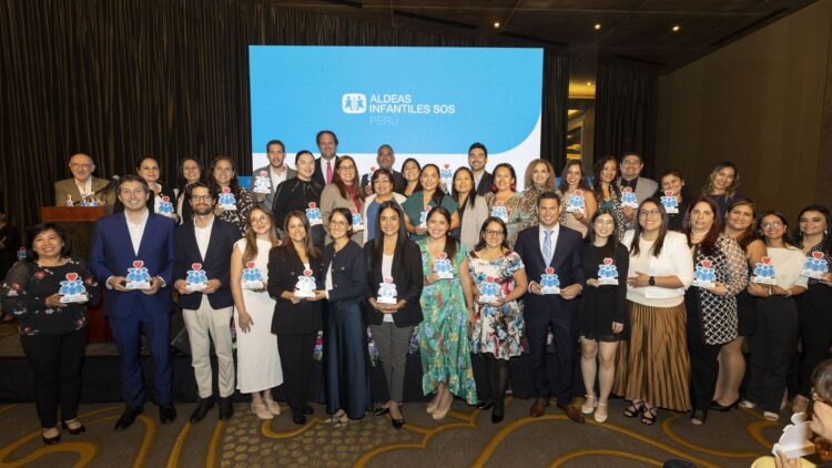 [Perú] Aldeas Infantiles SOS reconoce a personas y empresas en “Aliados por la Niñez” 2025