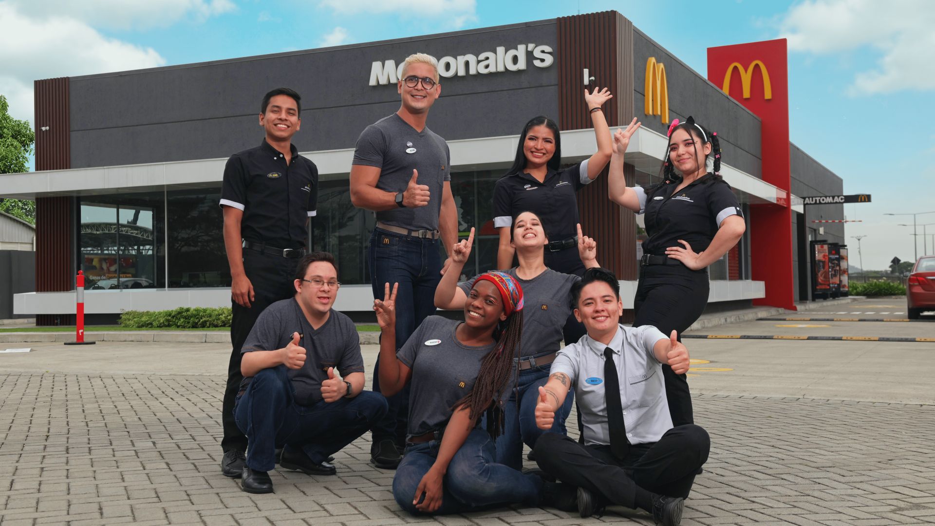 [Panamá] Arcos Dorados Panamá generó más de 800 nuevos empleos y 3.504 oportunidades de formación e inclusión laboral en 2024
