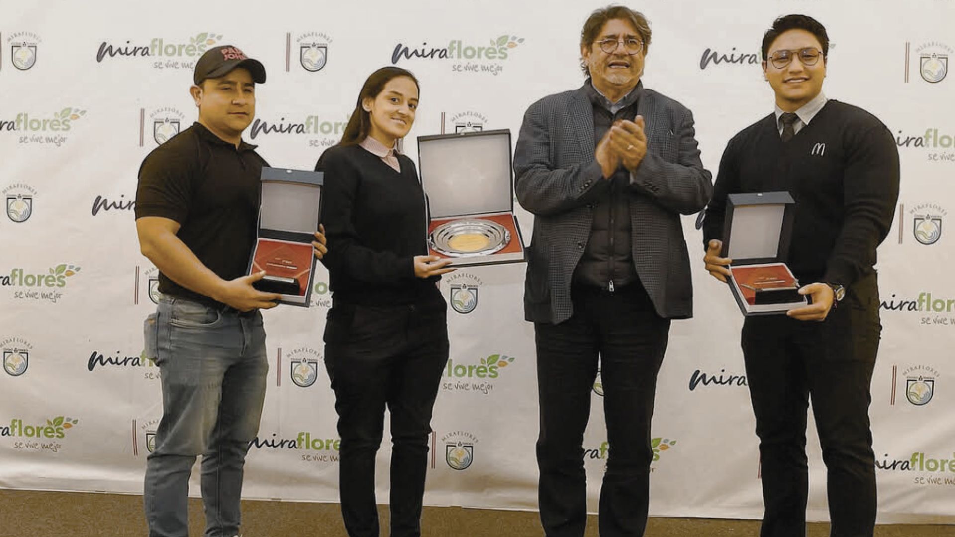 [Perú] McDonald’s recibe certificación por excelencia sanitaria en el distrito de Miraflores