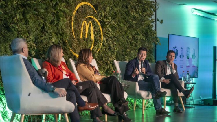 [Chile] Arcos Dorados impulsa el diálogo sobre empleo juvenil en el marco de su 11° Reporte de Impacto Social y Ambiental