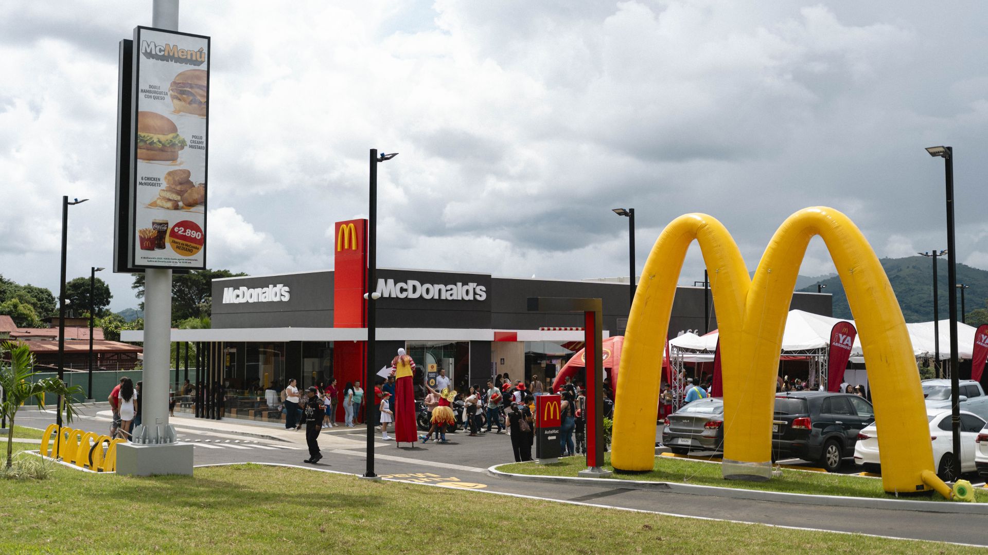[Costa Rica] McDonald’s abre sus puertas en Grecia con nuevas oportunidades de empleo
