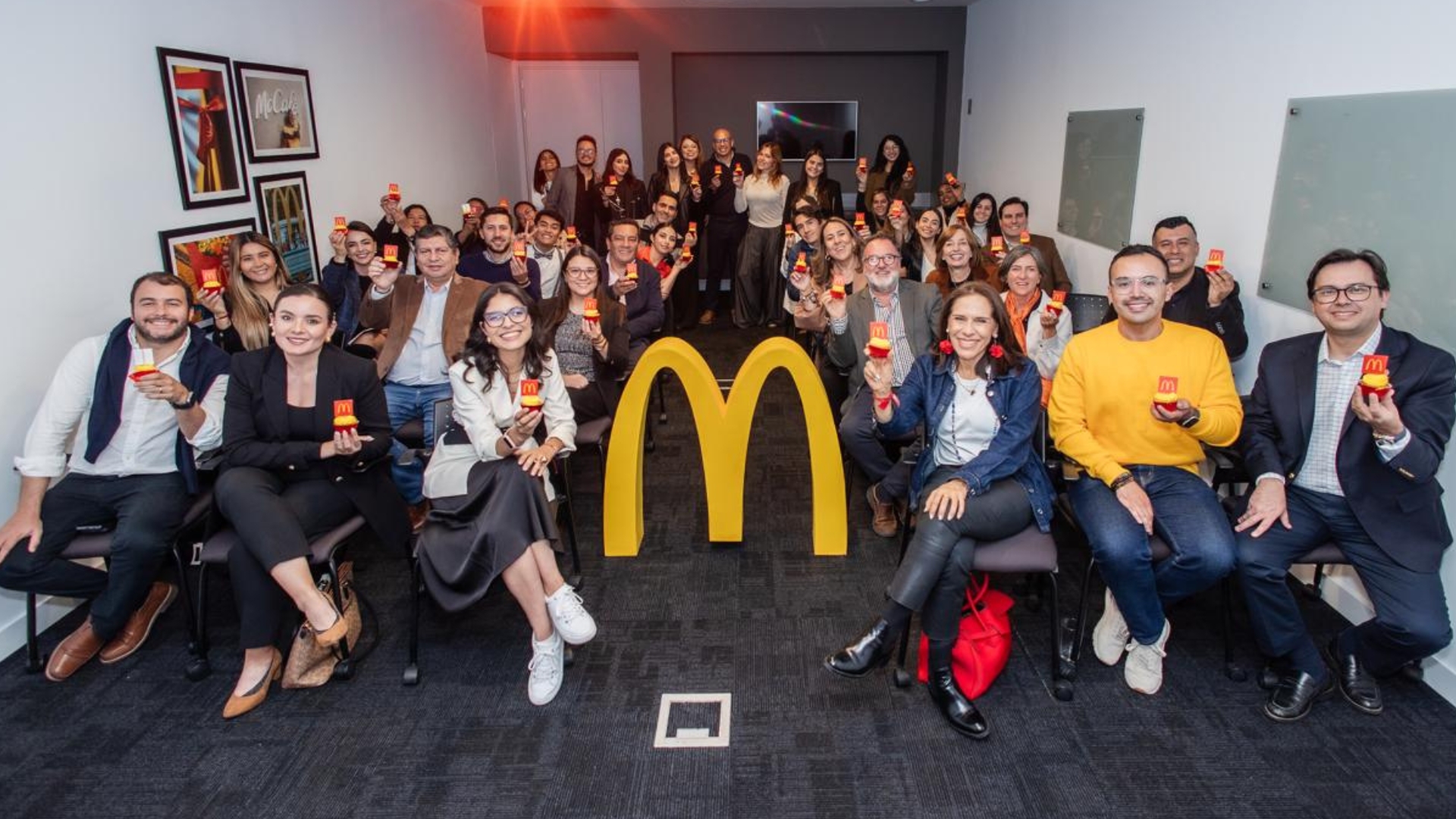 [Colombia] McDonald’s celebra 30 años y le dice al país: “Contigo, con toda”