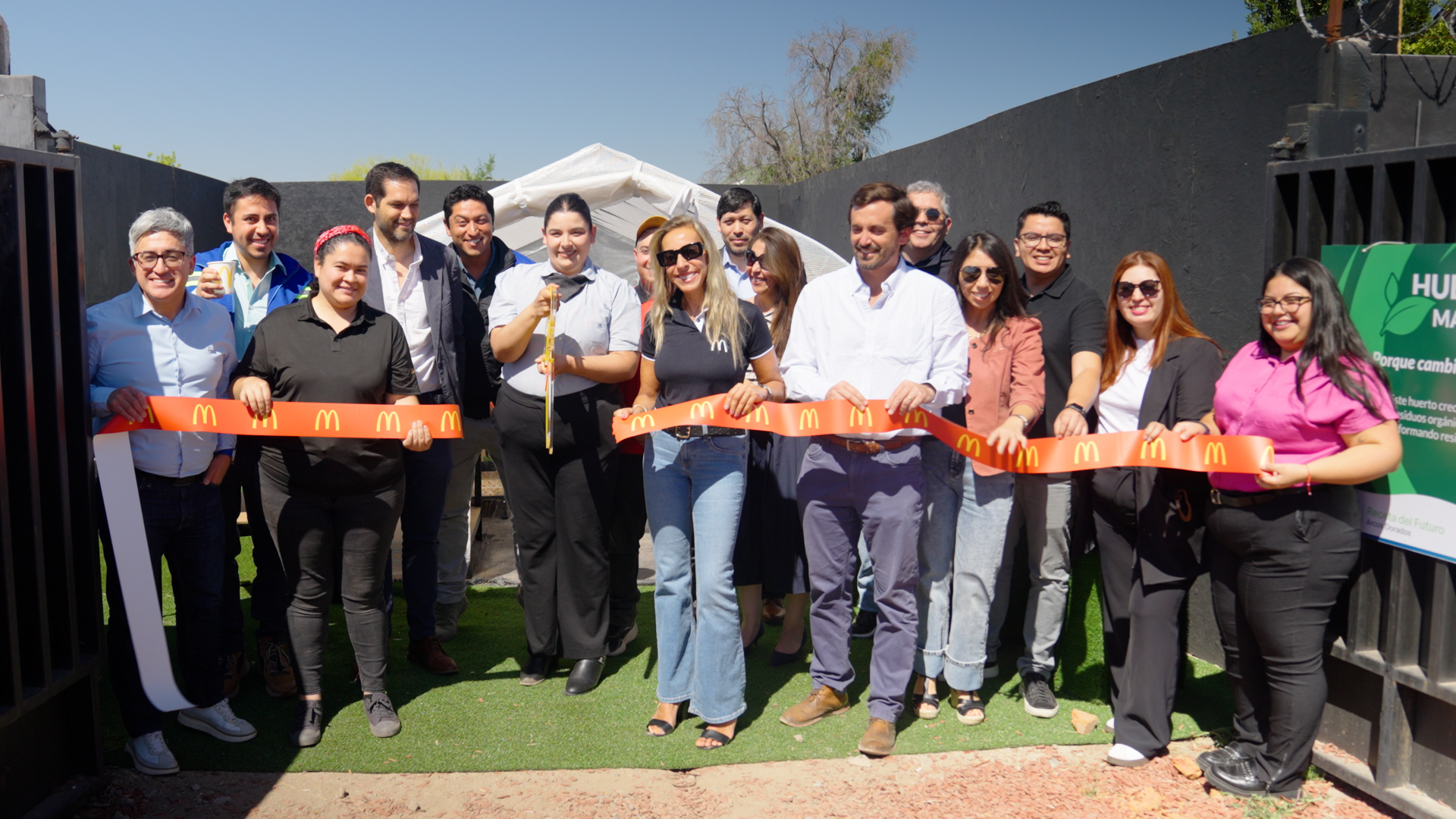 [Chile] McDonald’s transforma la industria con instalación de Huerto Urbano en restaurante de Macul