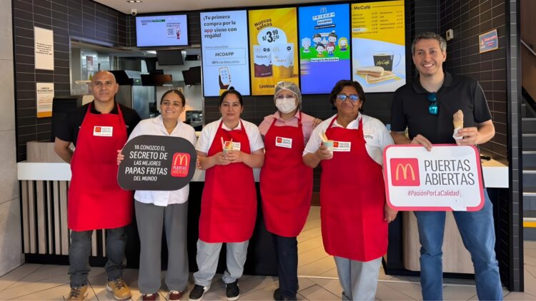 [Perú] McDonald’s capacita al personal del comedor municipal de Surco en buenas prácticas de seguridad alimentaria