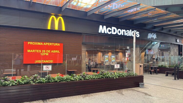 [México] McDonald’s inaugura su nueva sucursal en Guadalajara, impulsando el empleo juvenil y una experiencia más sostenible
